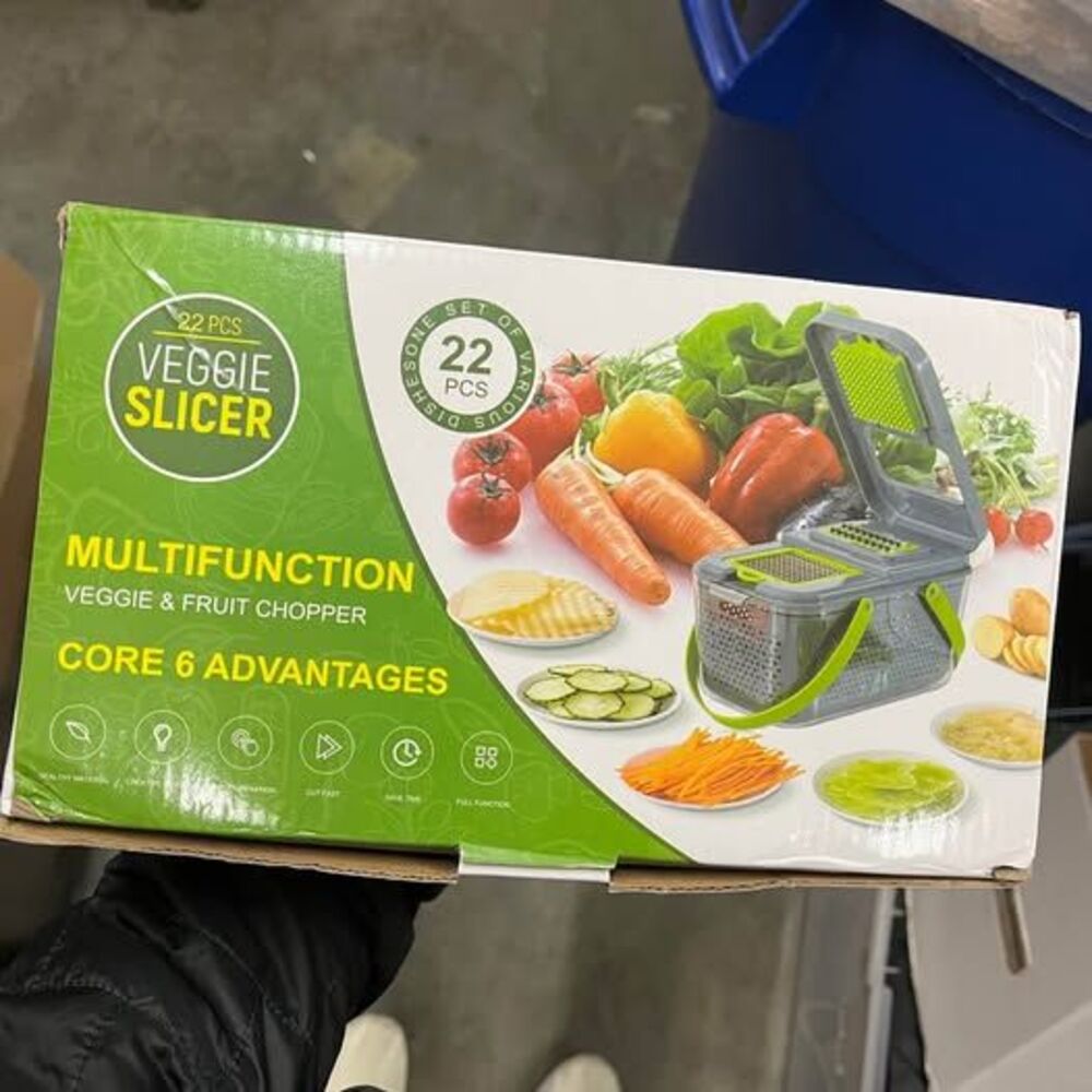 NEW Veggie and Fruit Chopper